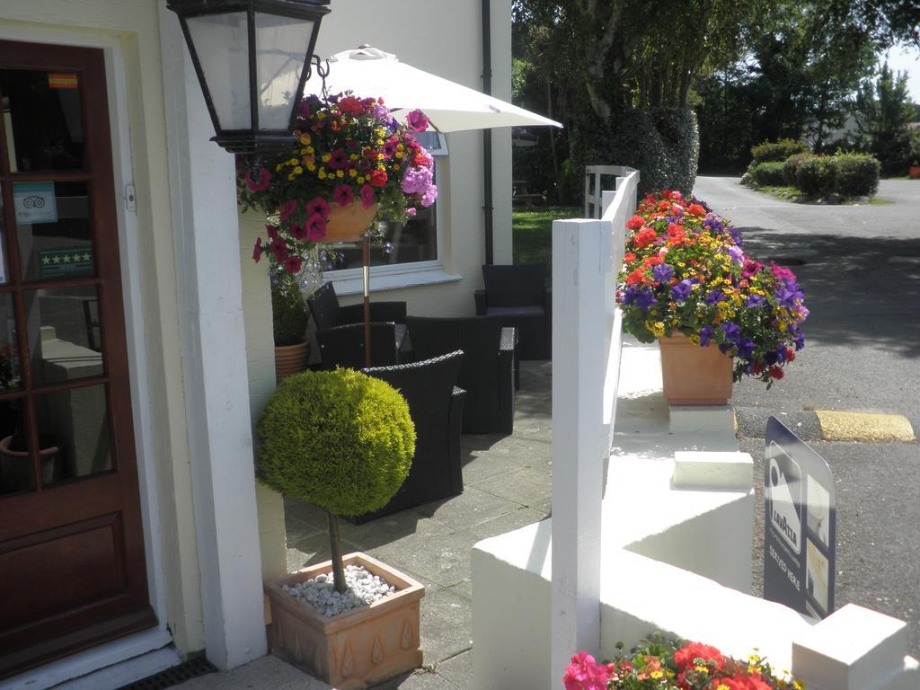 Longfrie Inn Saint Saviour Esterno foto