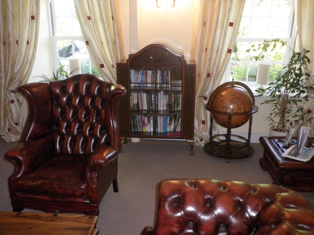 Longfrie Inn Saint Saviour Esterno foto